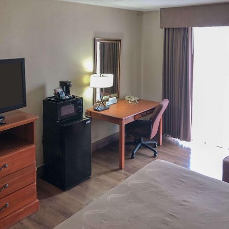 Quality Inn Near Joint Base Andrews-Washington Area Camp Springs Esterno foto