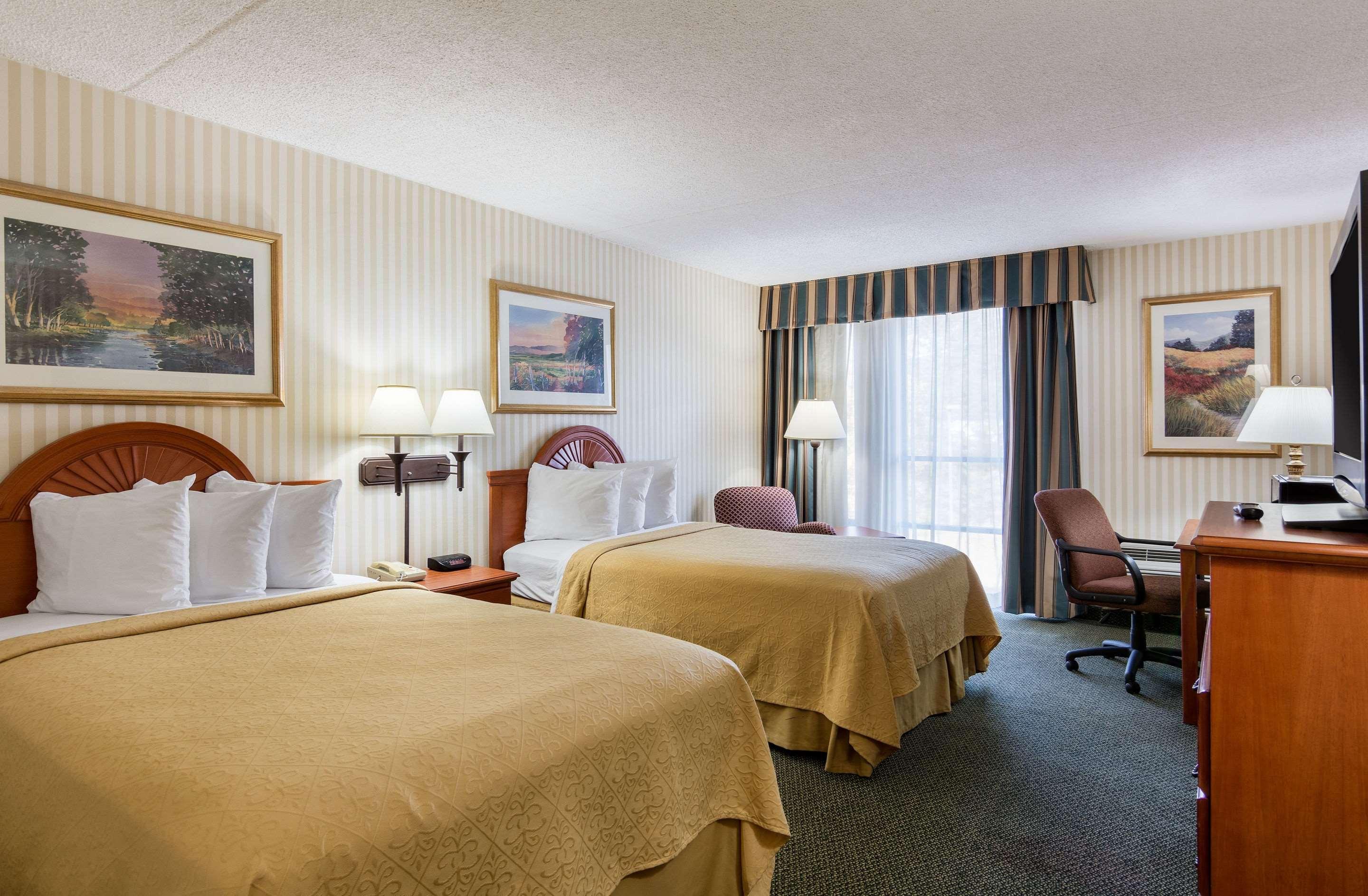 Quality Inn Near Joint Base Andrews-Washington Area Camp Springs Esterno foto