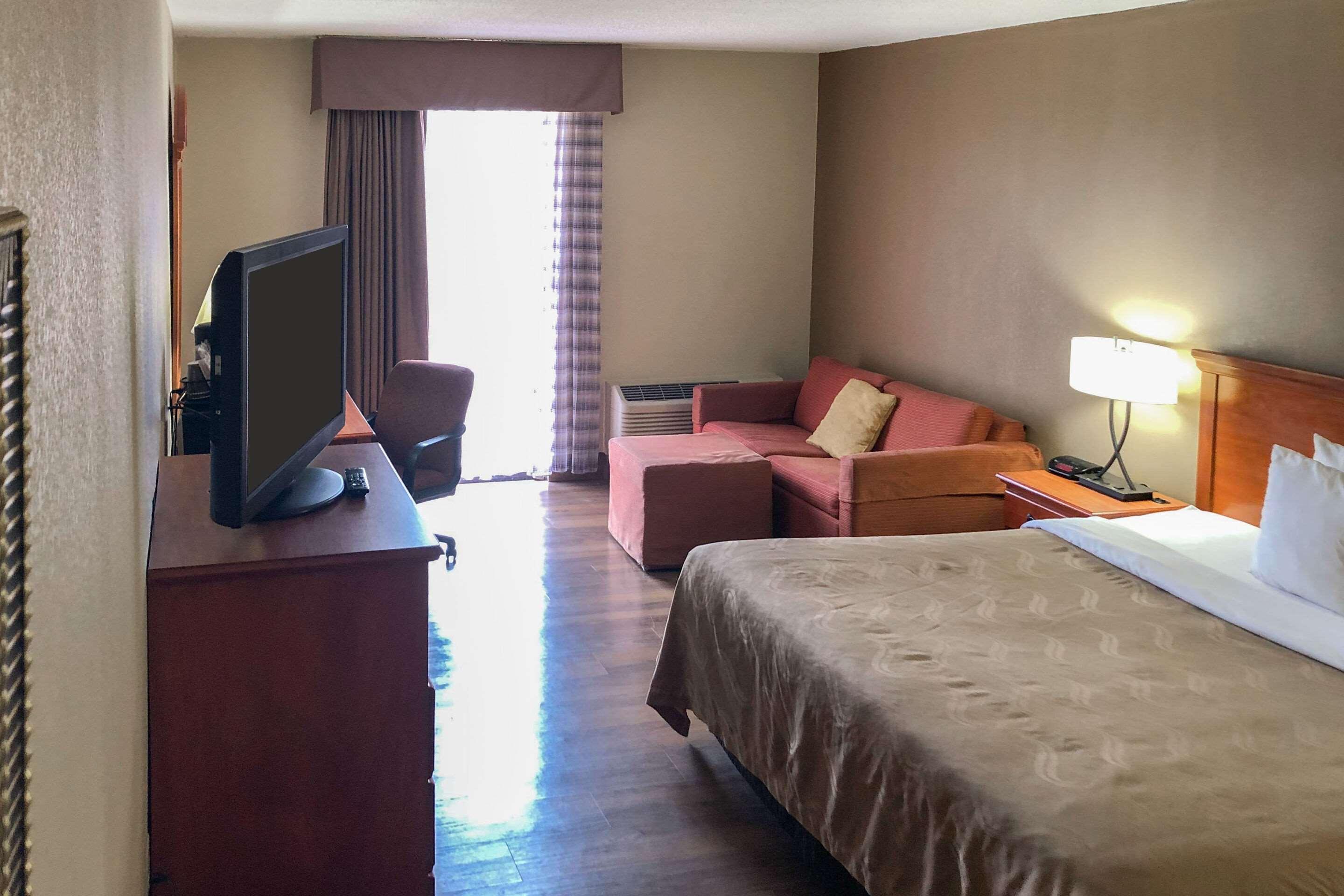 Quality Inn Near Joint Base Andrews-Washington Area Camp Springs Esterno foto
